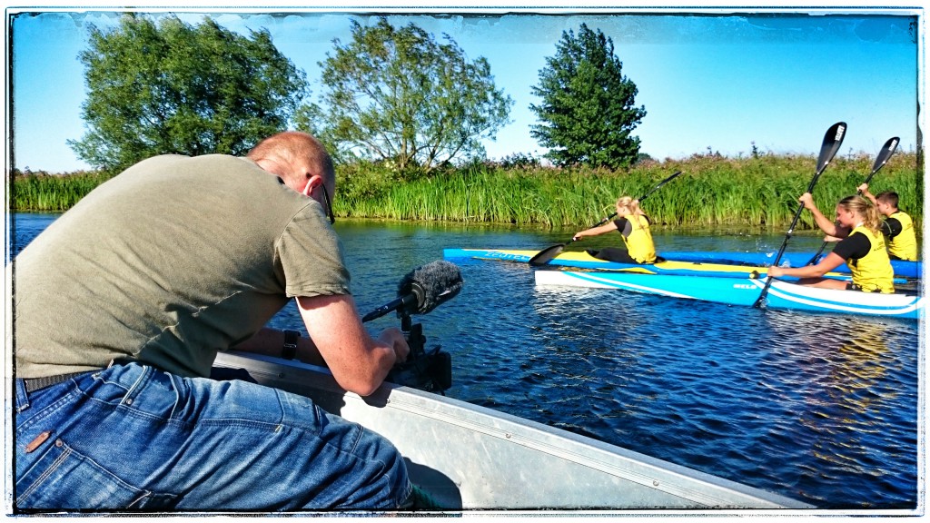 Producent Teddy Landén filmar träning med Lödde kanotklubb
